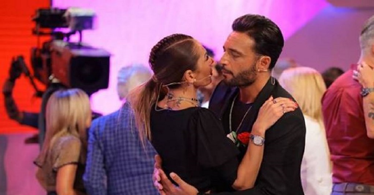 UeD: si riaccende una vecchia fiamma per Ida Platano? Maria De Filippi rimane perplessa
