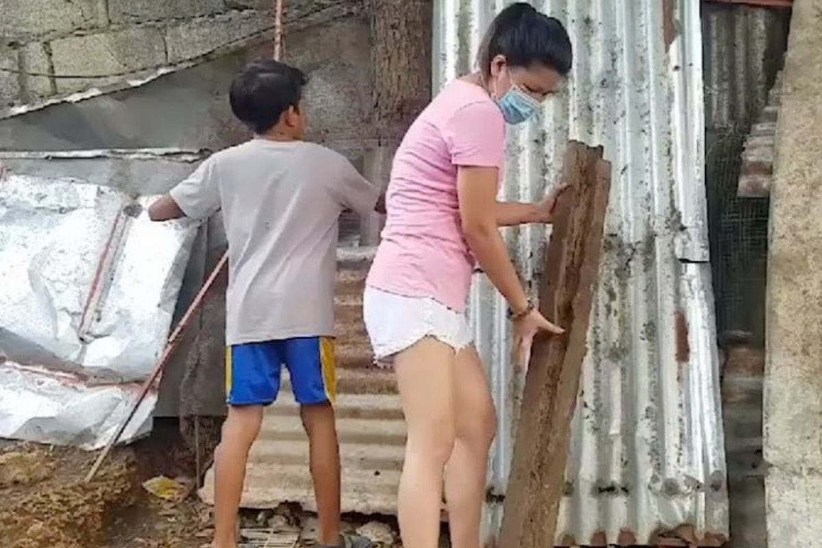 Madre e figlio eroi salvano la vita di tre cuccioli