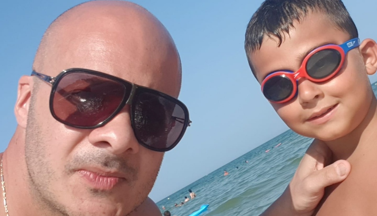 Omicidio nel Varesotto: Davide Paitoni, padre di 40 anni, ha ucciso il figlio di 7 anni e nascosto il suo corpicino nell’armadio