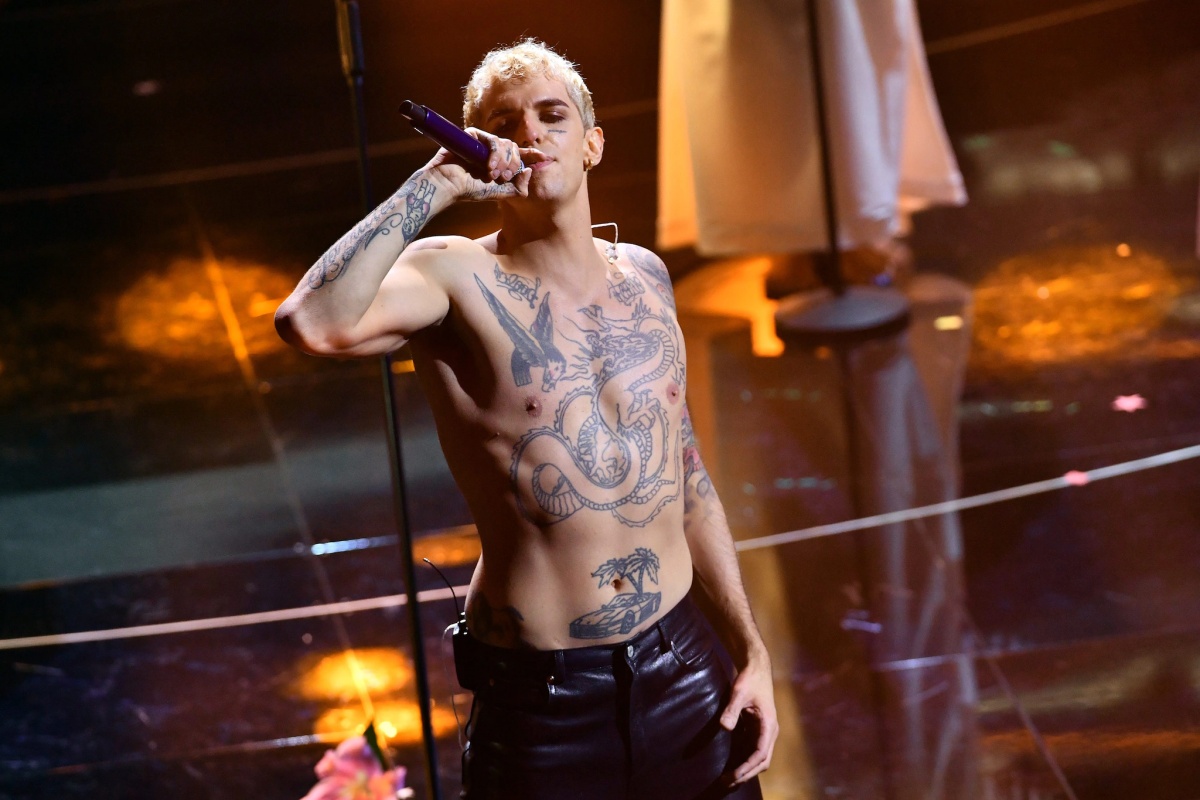 Sanremo 2022 Achille Lauro battesimo 