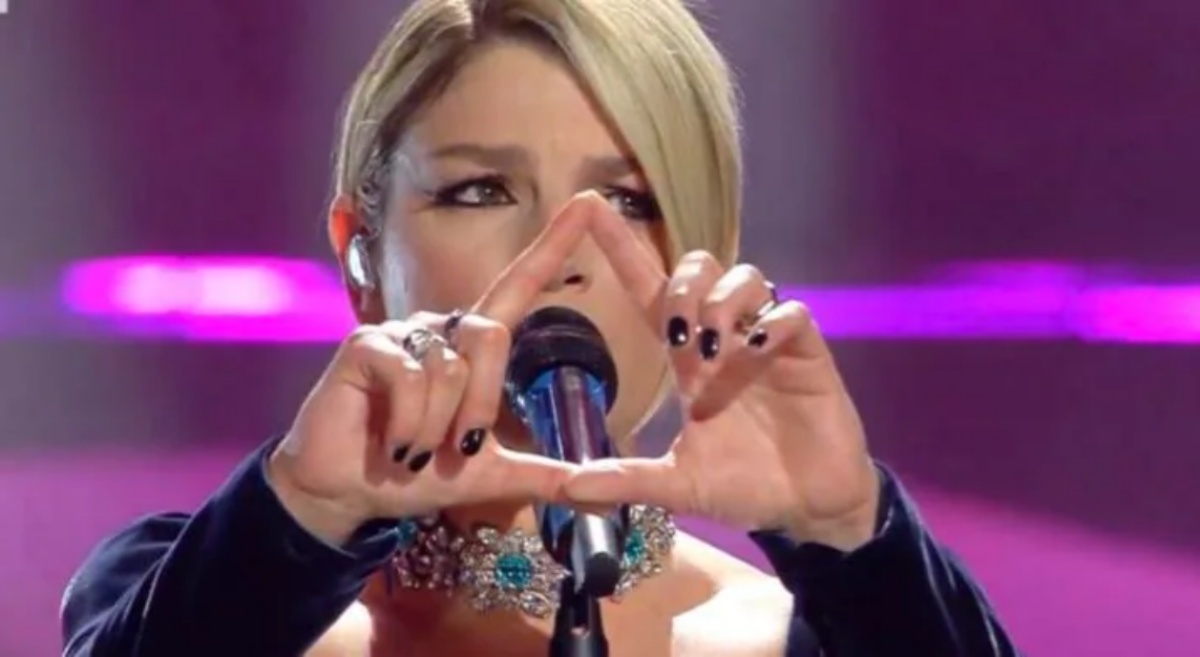 Il significato del gesto di Emma Marrone 