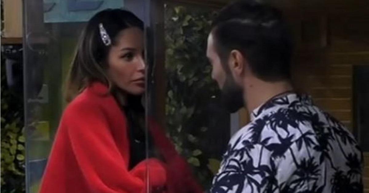 GF Vip: Delia Duran chiede ad Alex Belli di uscire, lui non ne vuole sapere