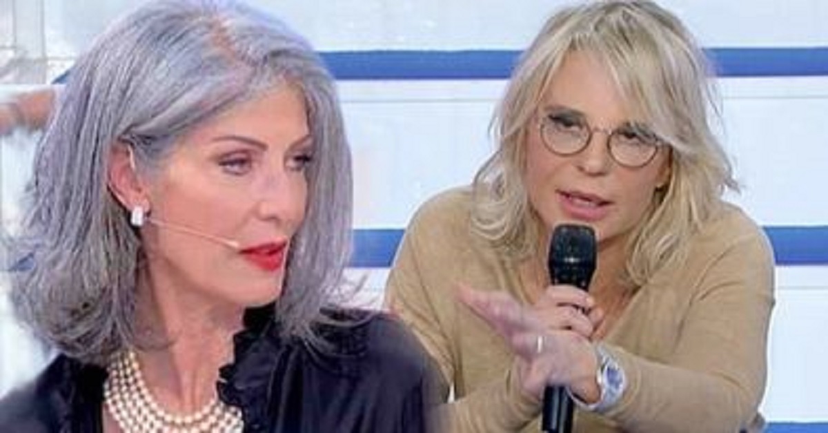 Maria De Filippi attaccata da Isabella Ricci a UeD