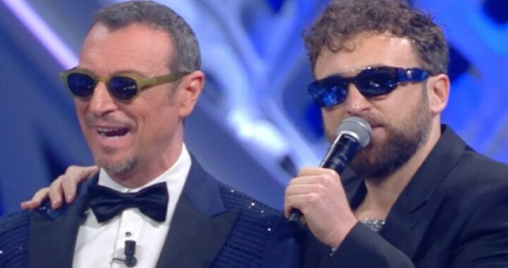 Sanremo 2022, imbarazzo per Amadeus