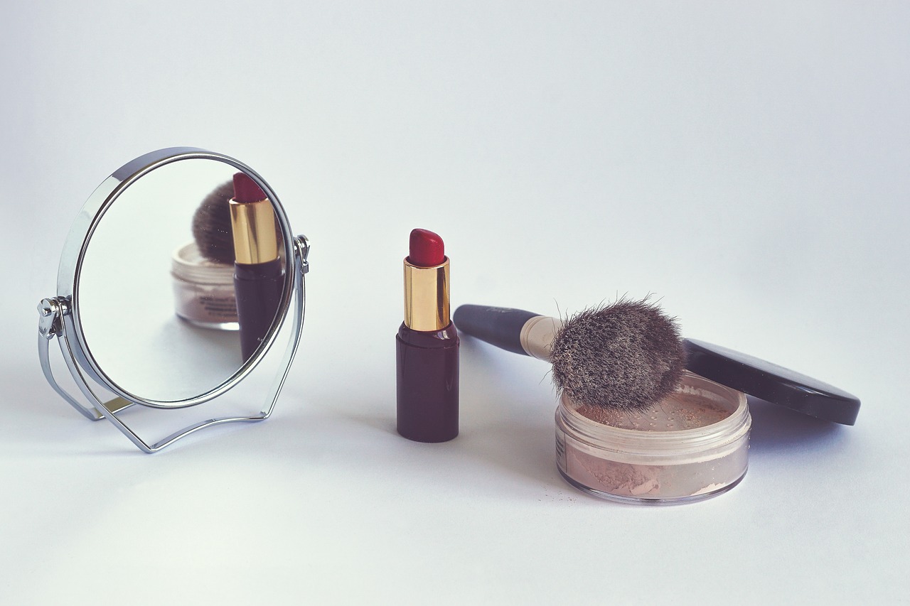 I 5 specchi per il trucco migliori da comprare online