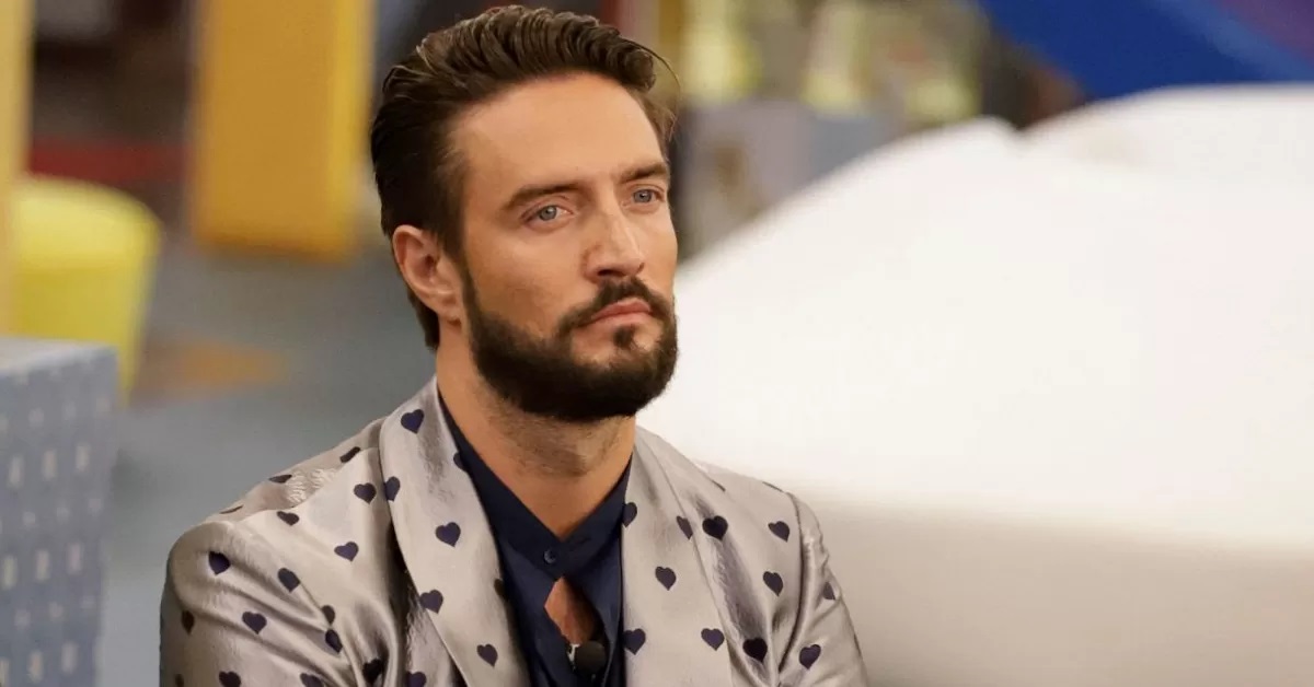 Alex Belli nella bufera, le parole di un ex gieffino: “È insopportabile e snervante”