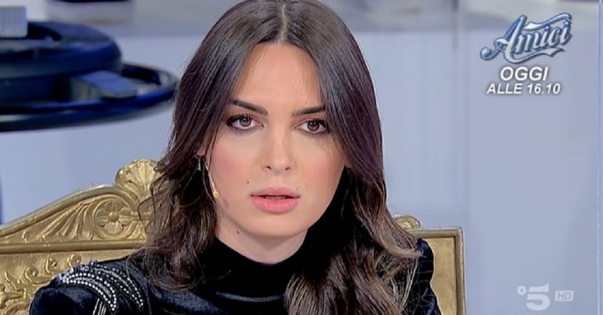 Andrea Nicole dopo Uomini e Donne: “Sto male, pregate per me”