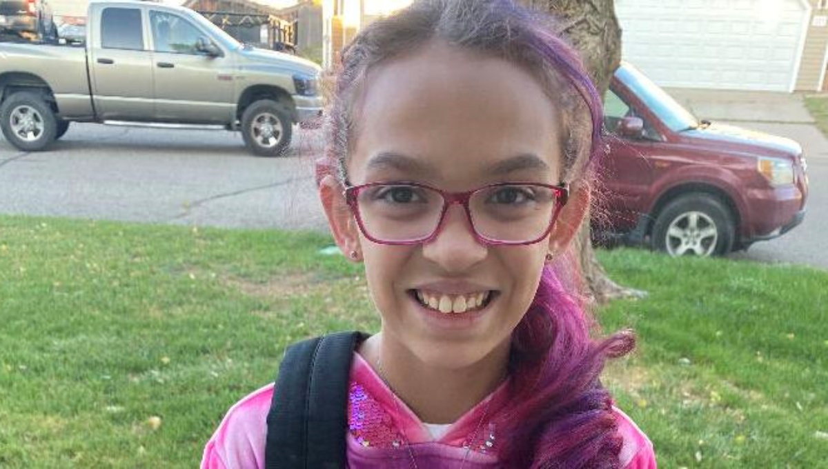 Parachute: la piccola Annaliese è morta a 11 anni, schiacciata dallo scuolabus