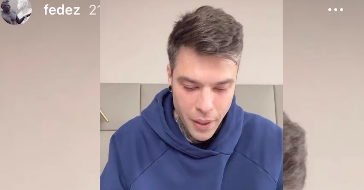 Fedez in lacrime sui social parla della sua malattia