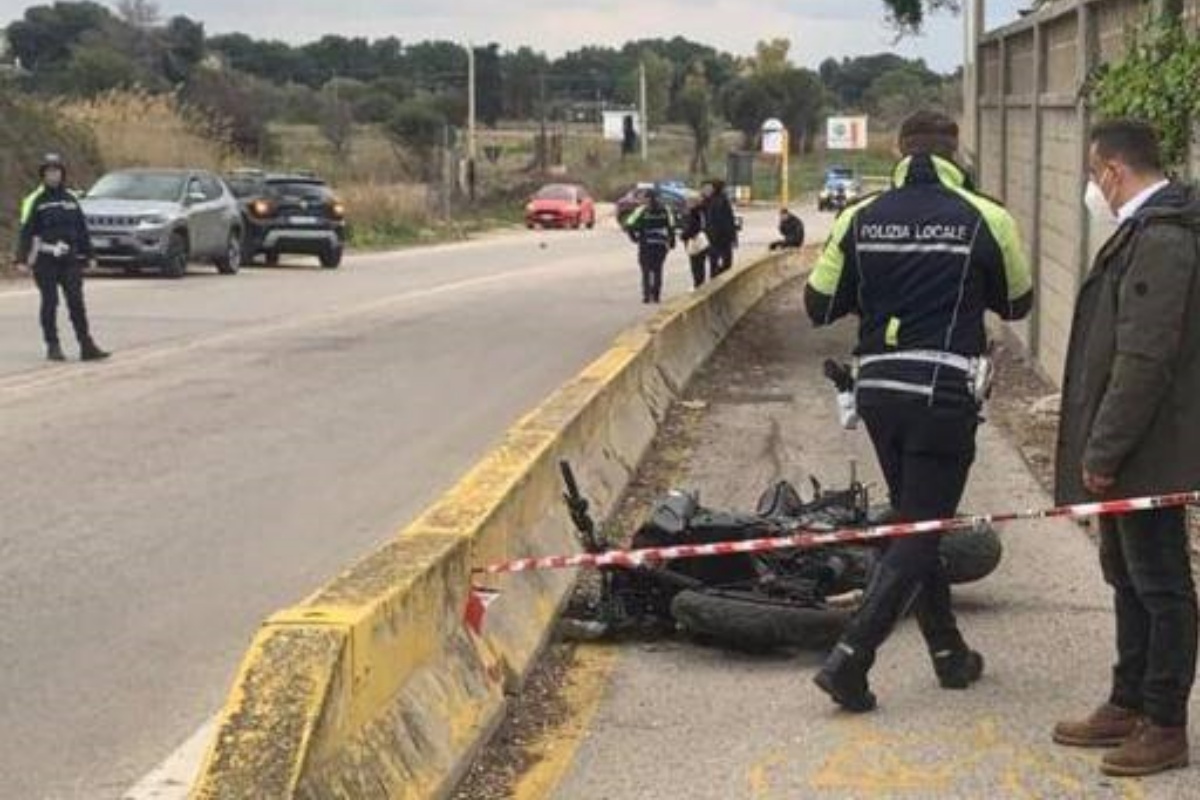 Luca Stranges morto in un incidente in moto a Taranto. Aveva 18 anni