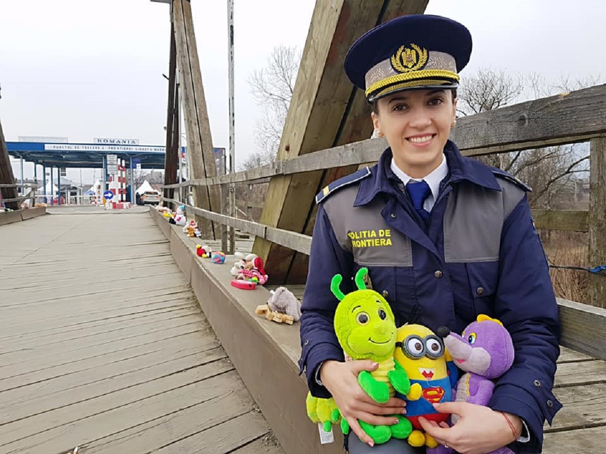 Ucraina, creato il ponte dei giocattoli per i bimbi profughi