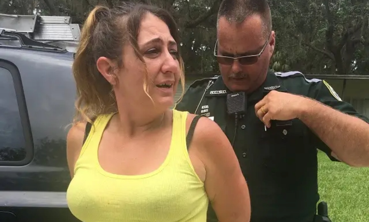 arrestata una donna per maltrattamento di animali 