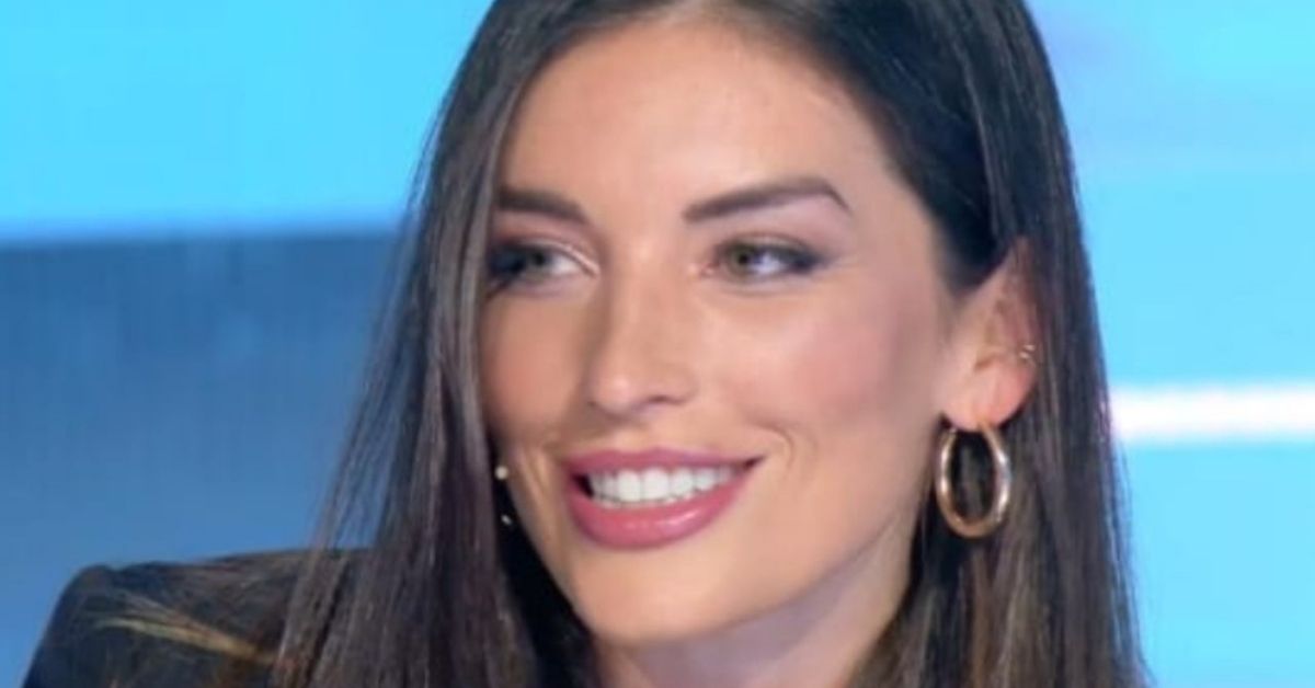 Ragazza inquadrata Isola dei Famosi