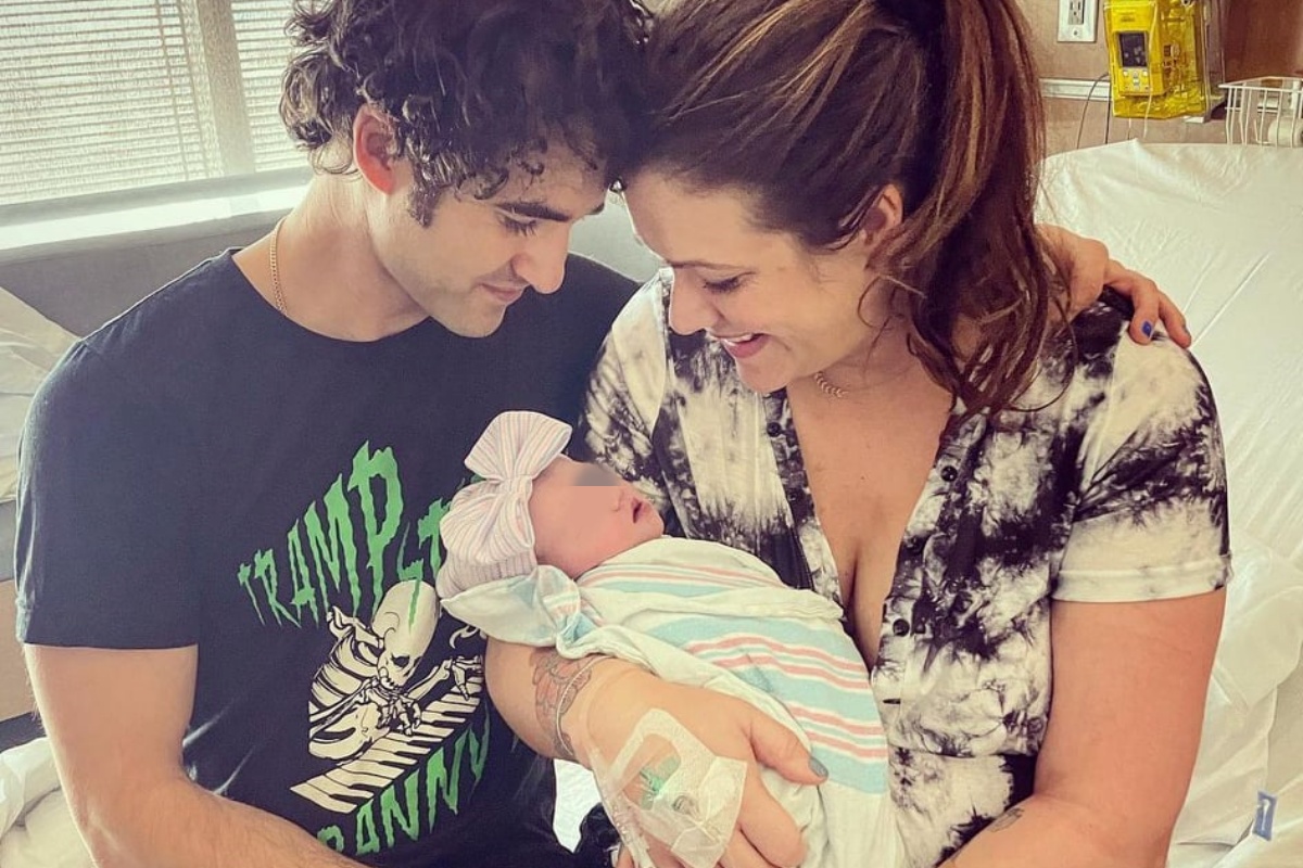 Darren Criss, star di Glee, è diventato papà per la prima volta