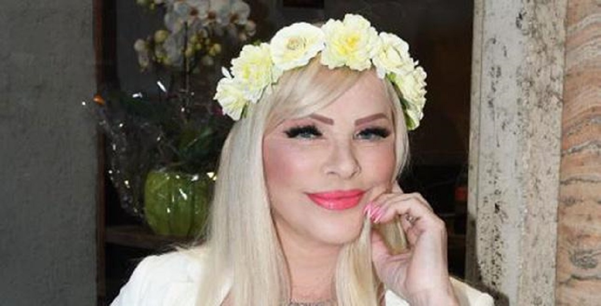 Come era da giovane Ilona Staller? Ecco le foto in cui aveva 18 anni