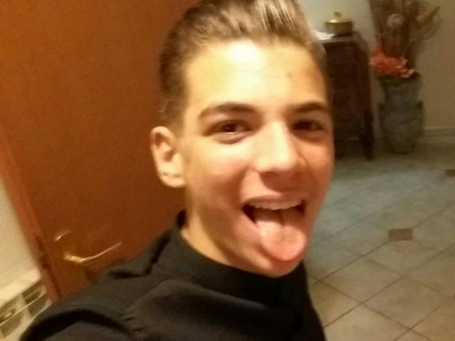 ragazzo di 20 anni