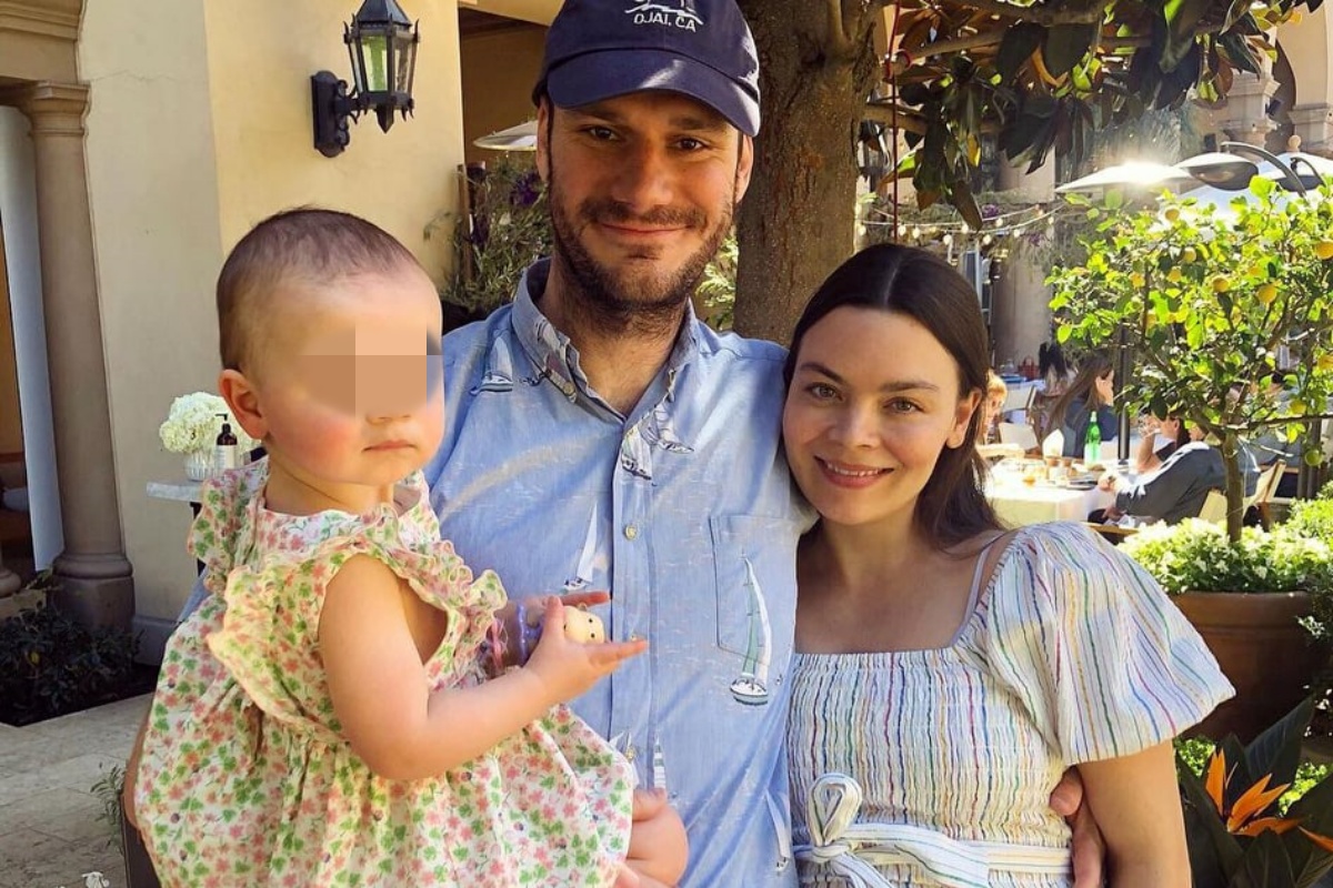 Scarlett Byrne has given birth to twin girls