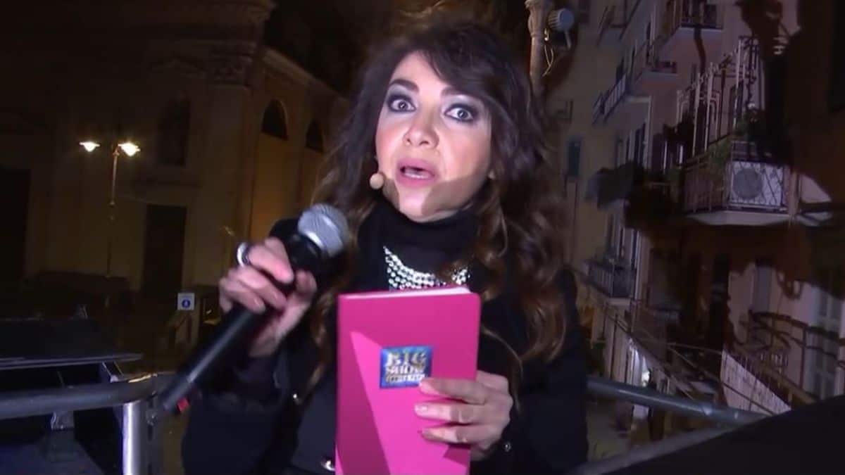 Big show: Cristina D'Avena 'dimenticata' sulle gru