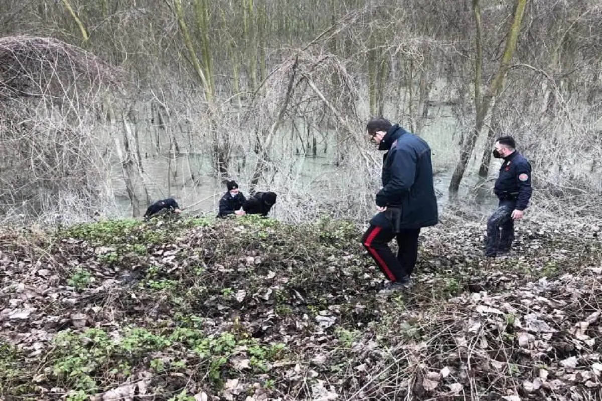 Cadavere a pezzi ritrovato in un borsone nel Po