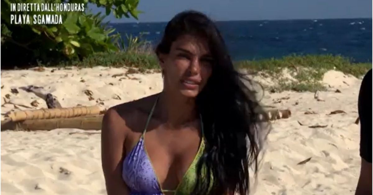 Jovana Djordjevic ritirata dall’Isola dei Famosi: “problema di salute”