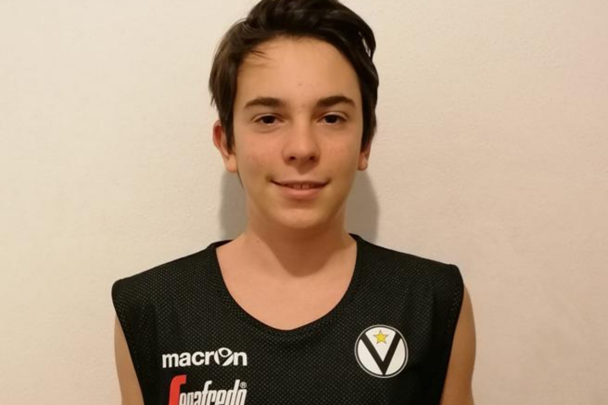 Ferrara, auto esce di strada. Marco Lelli Ricci muore a 15 anni