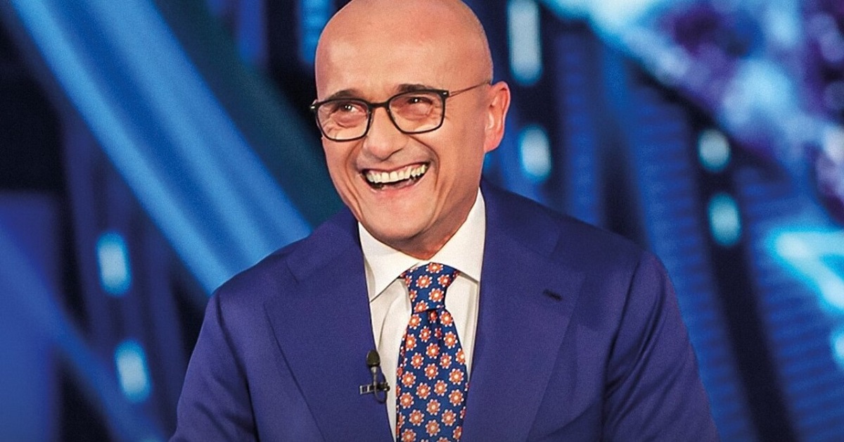 Alfonso Signorini, ex ragazza di Non è la Rai lancia un appello: “Vorrei fare il GF Vip, darei tanto”