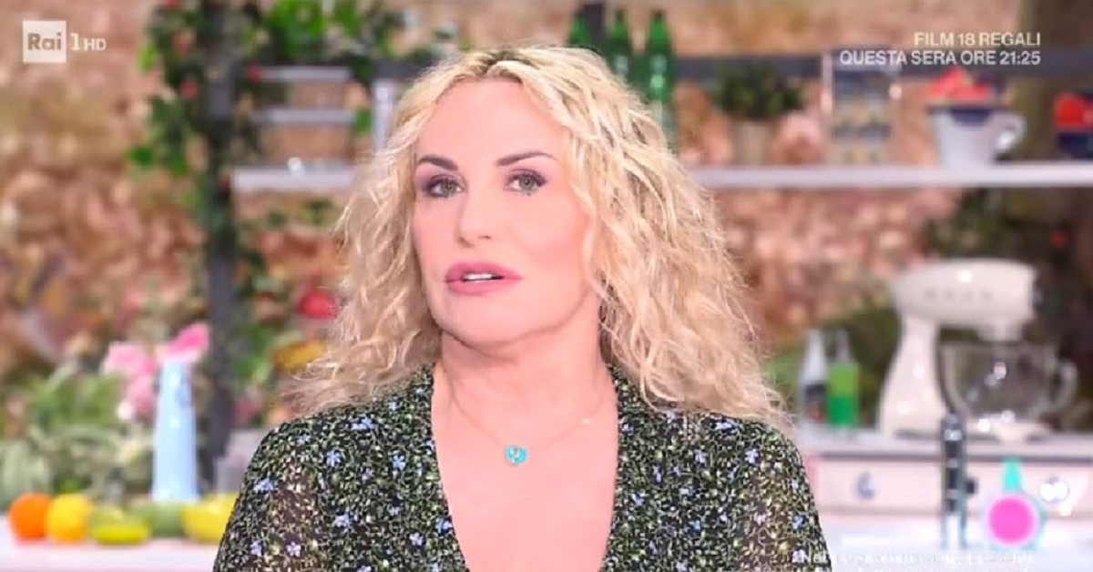 Antonella Clerici assente a È Sempre Mezzogiorno: le sue condizioni di salute