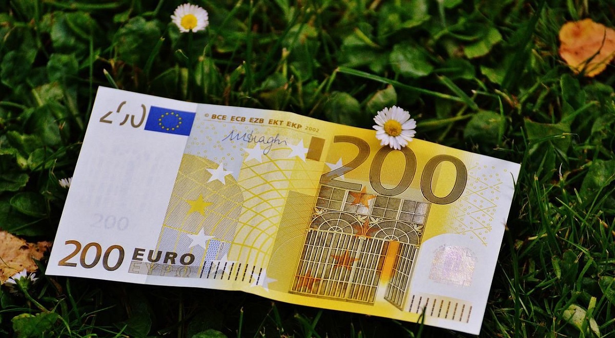 Bonus 200 euro: ecco come funziona, quando arriva e a chi spetta