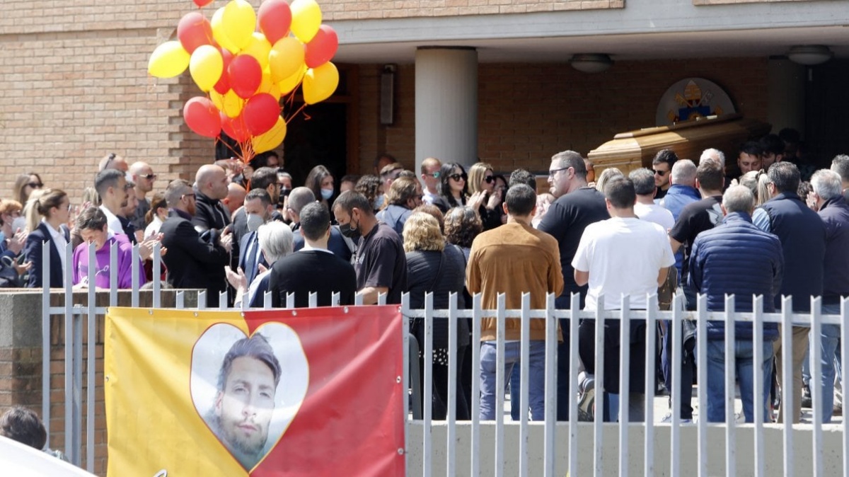 ultimo addio a Fabio Palotti