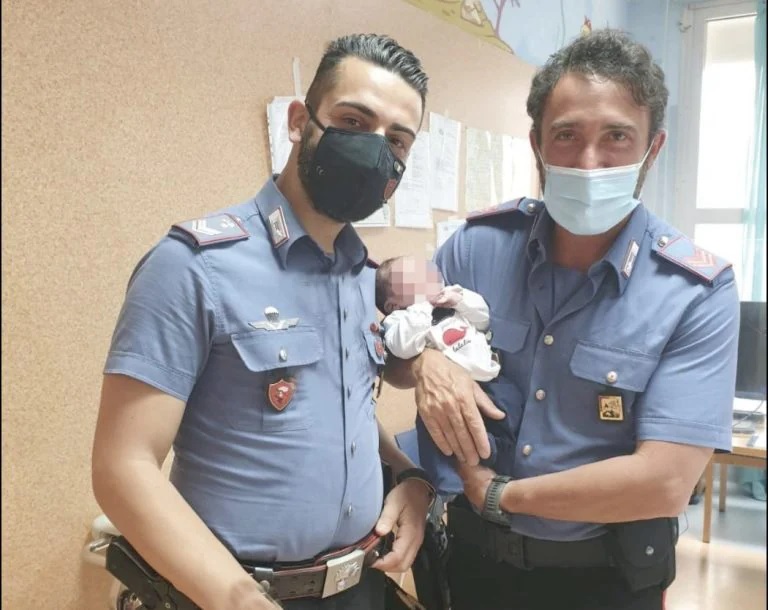neonato abbandonato a Catania