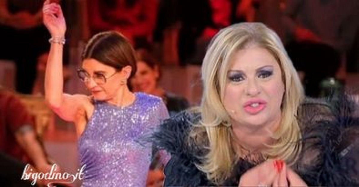 UeD, Tina Cipollari: "Indossi l'intimo"?