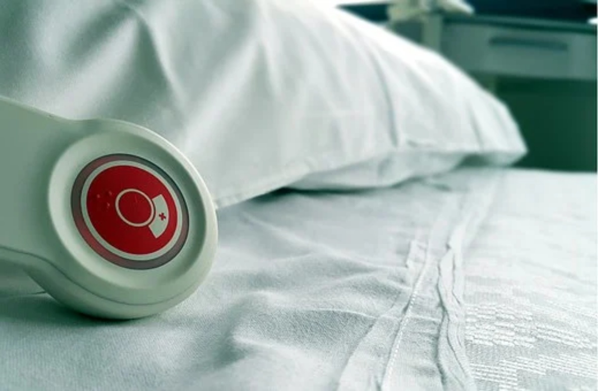 Bambino di un anno e mezzo cade in una vasca di liquami: è morto