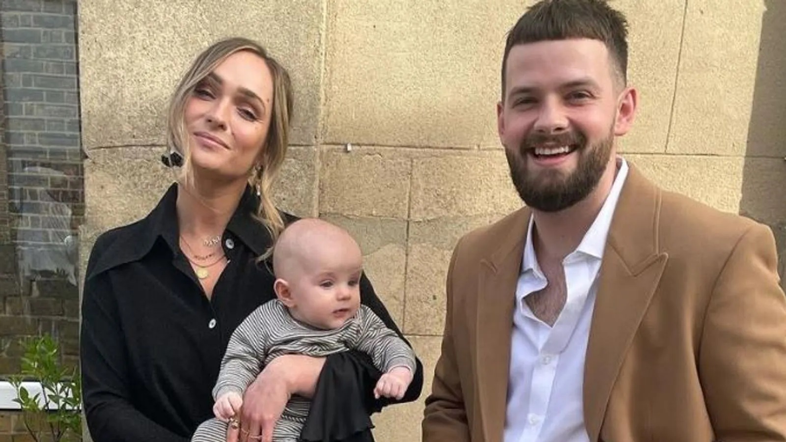 Danielle Hampson morta il giorno del matrimonio con la star inglese di X Factor Tom Mann