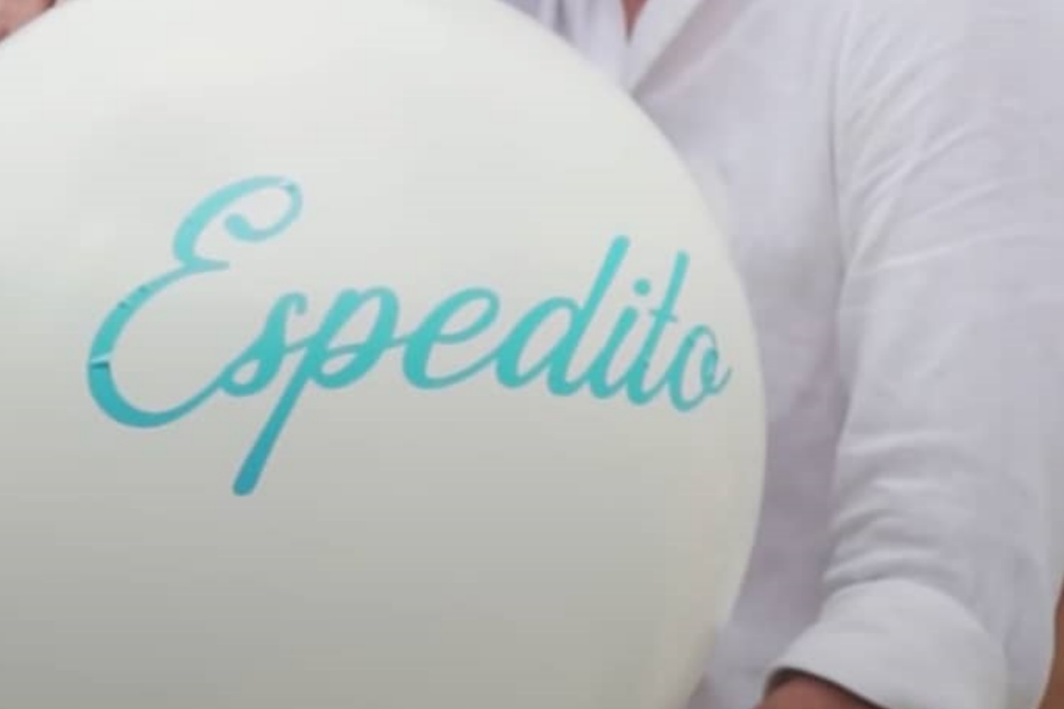 Erasmo Genzini chiamerà il suo primo figlio Espedito: il significato