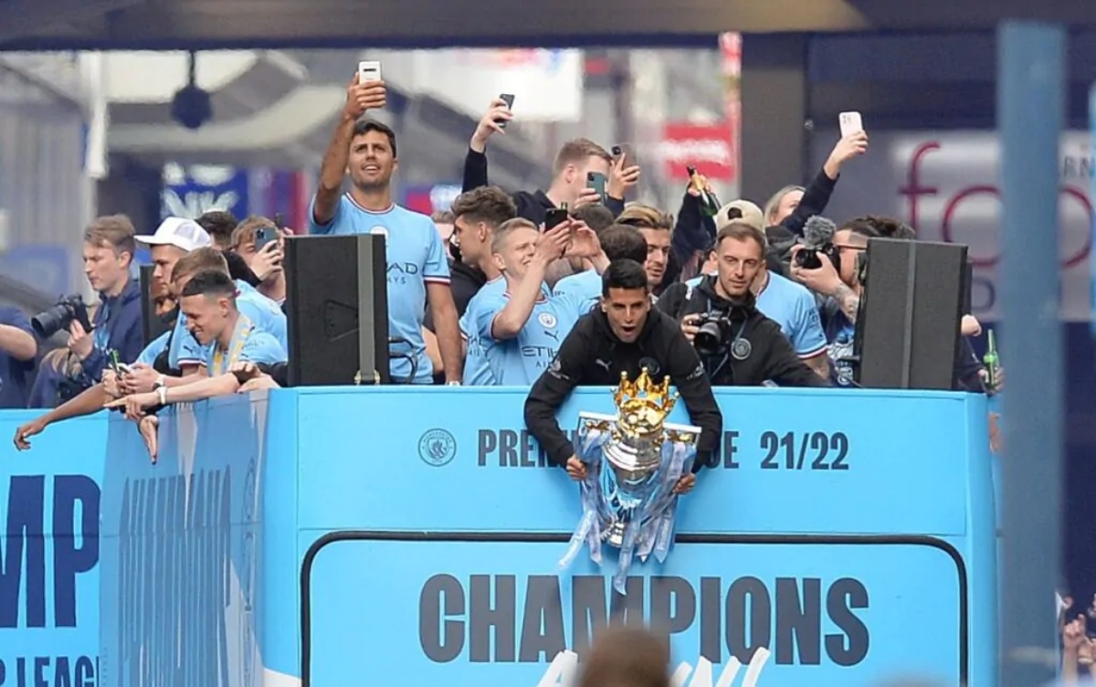 Joao Cancelo saves an autistic child