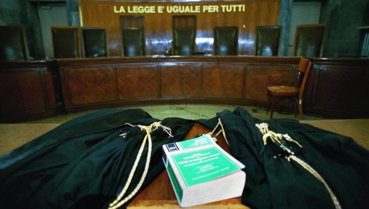 incastrata moglie uomo di 50 anni a Torino