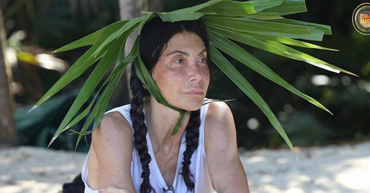 Isola dei Famosi: Carmen Di Pietro perde la testa per un giovane