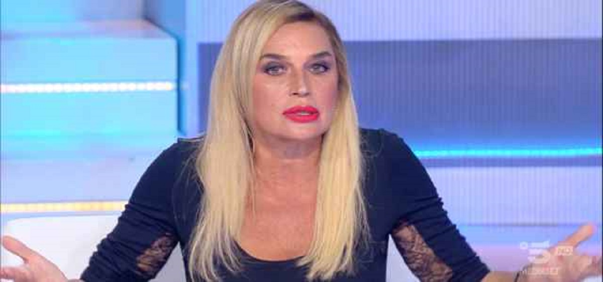 L’Isola dei Famosi: fischi per Lory Del Santo in finale