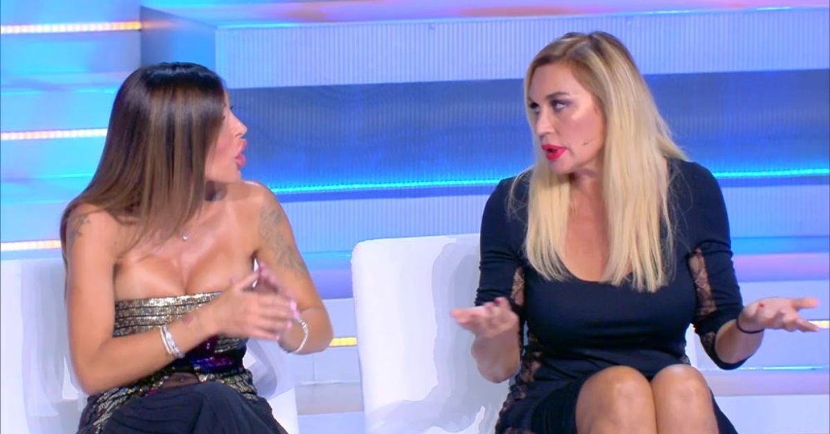 L’Isola dei Famosi: volano parole pesanti nel fuori-onda, tra Guendalina e Lory