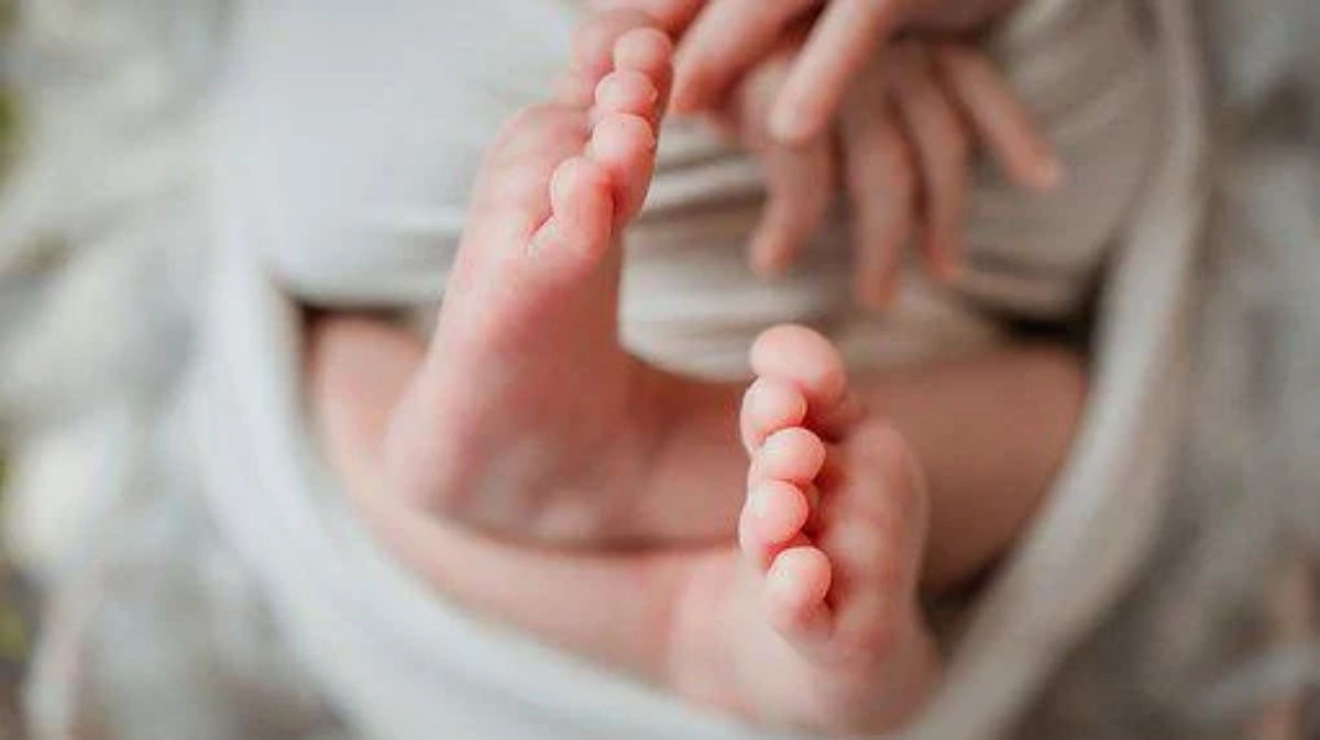 autopsia sulla neonata morta di stenti