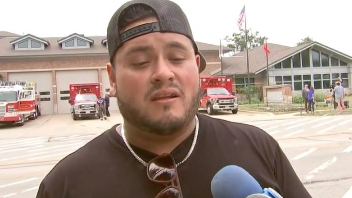 Il racconto di Alexander, un padre che ha protetto suo figlio durante la sparatoria a Chicago