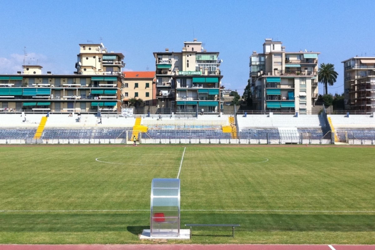 Antonio Iannece, ex calciatore ed arbitro, morto a 74 anni