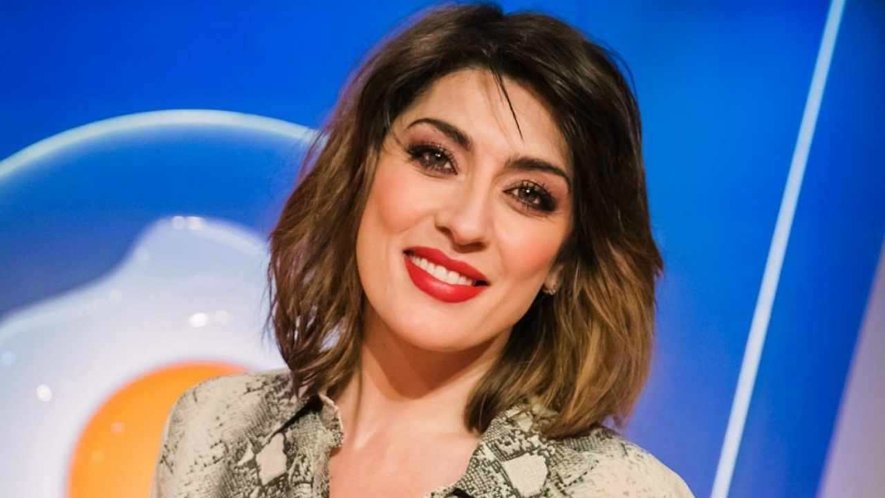Elisa Isoardi chiede scusa al fratello: la confessione inaspettata della nota conduttrice