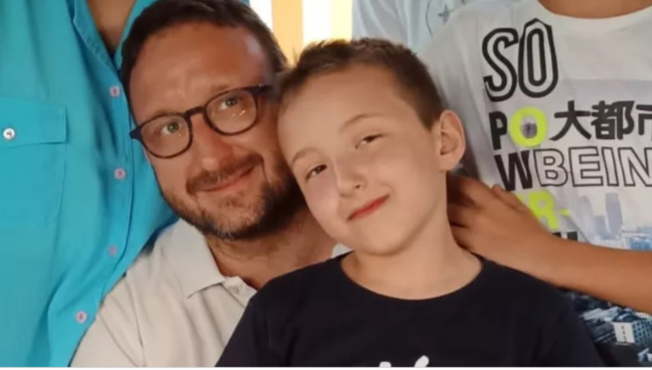 Fabio e Davide Zandri morti in mare a Fano, i funerali a Calcinelli