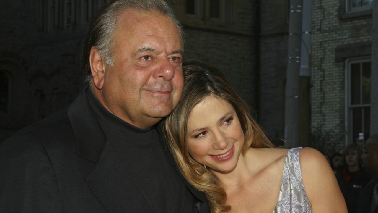 Mira Sorvino e il commovente messaggio di addio per suo padre Paul