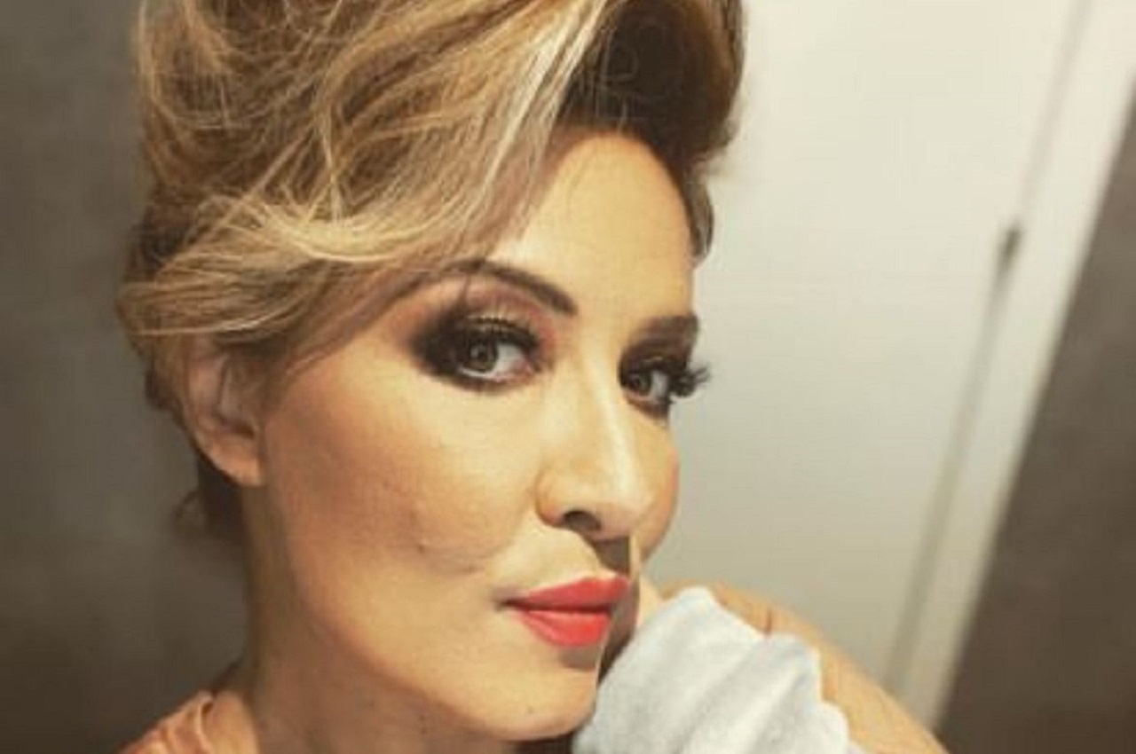 Selvaggia Lucarelli accusa Chiara Ferragni: “Ruba la biancheria dall’hotel”