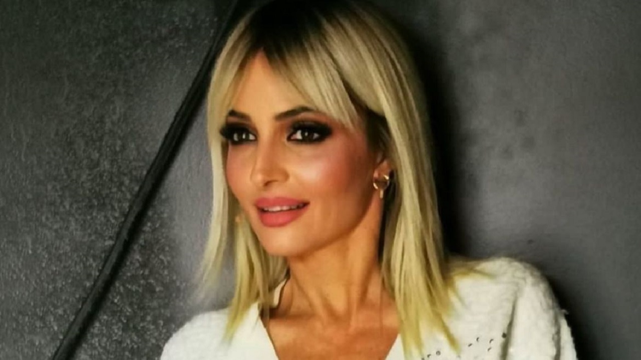 Veronica Peparini fuori da Amici: l’annuncio sui social