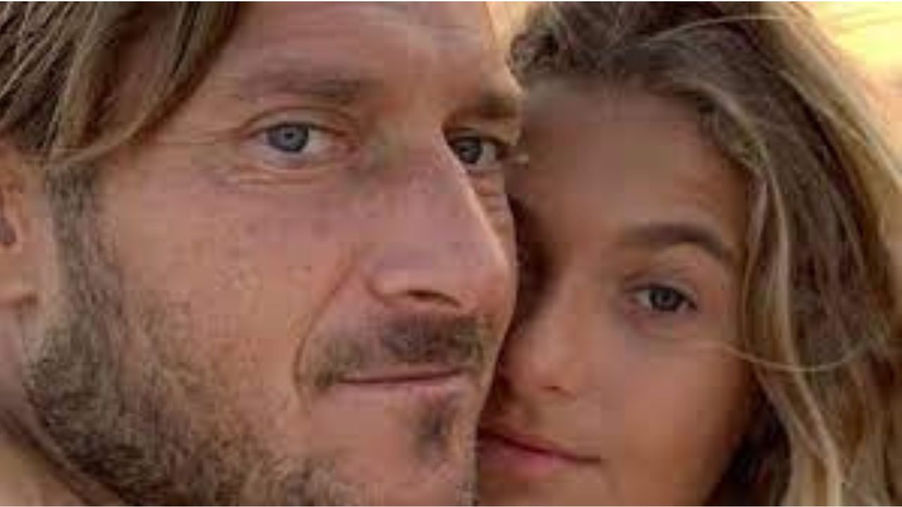 Chanel Totti, la frase critica sui social: “Dio mi ha detto che…”
