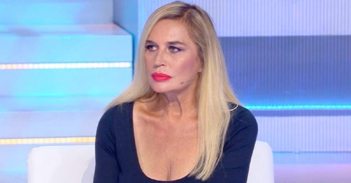 Lory Del Santo torna single? Ecco perché è volata in America da sola