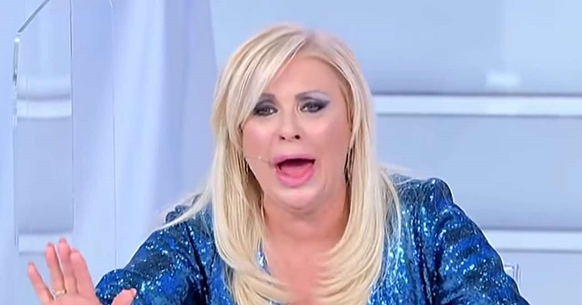 UeD, Tina Cipollari smaschera la dama: “Ha mentito”